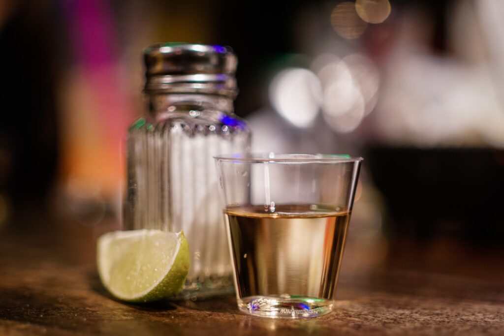 casco viejo drinking tour in panama city